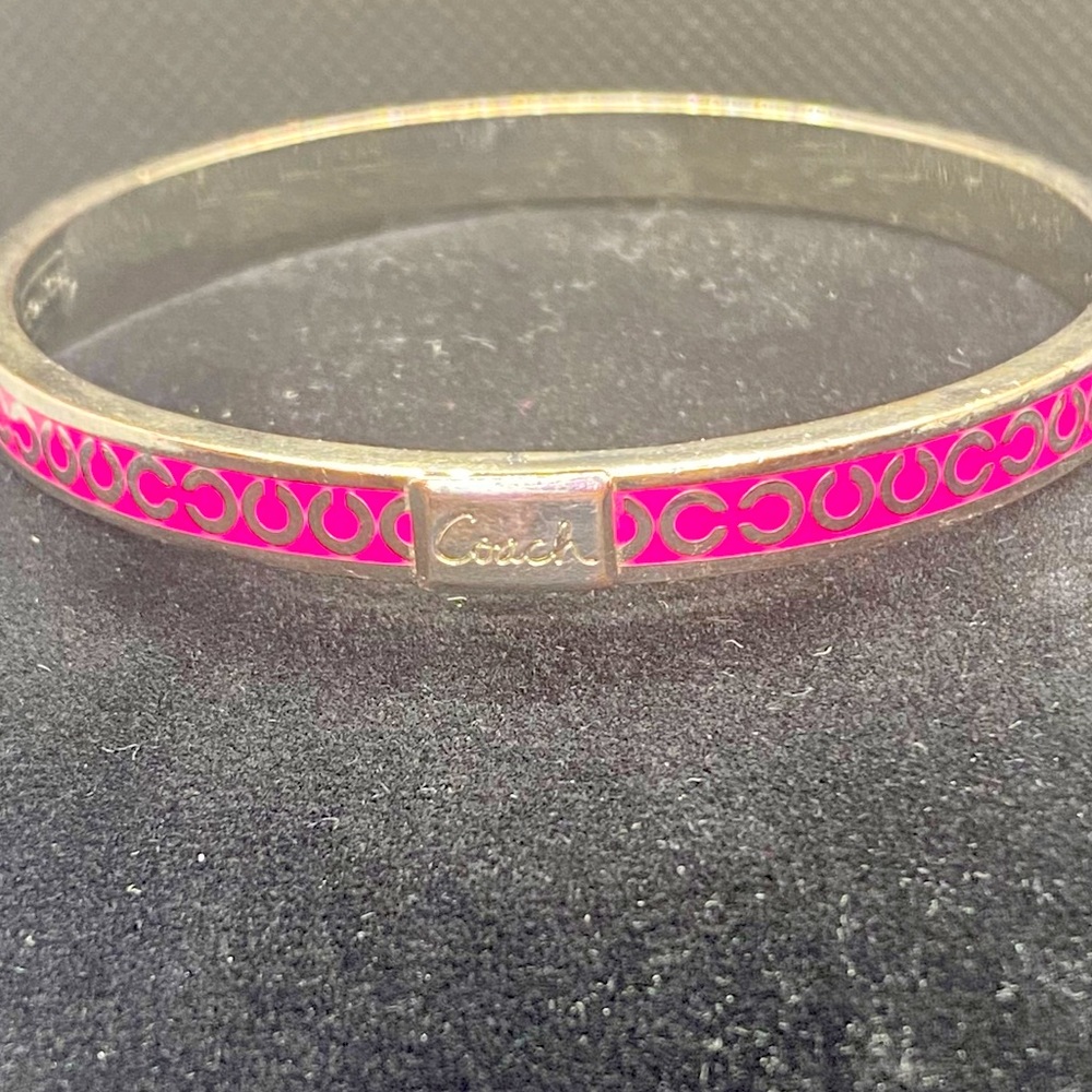 🔴 Inspired Design Bangle
